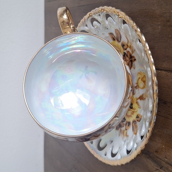 Vintage Porcelain Royal Sealy China Japan Teacup And Saucer Yellow Roses - Picture 3 of 10